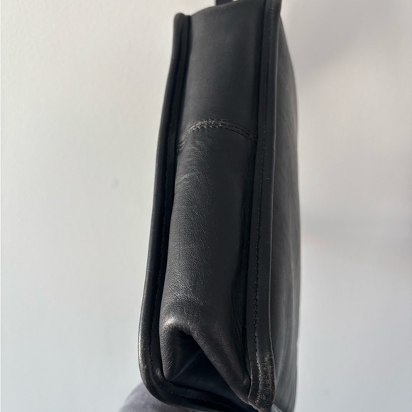 Vintage COACH Willis Leather Crossbody Bag Black - Picture 6 of 16